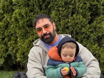 Козловський замилував відео, у якому зводив 2,5-річного сина до себе на роботу