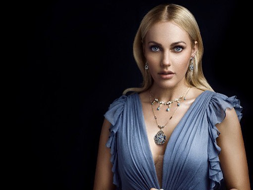 Мерьем Узерли