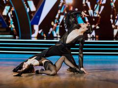 Танці з зірками