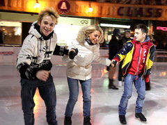 Зірки на ковзанці в Арені