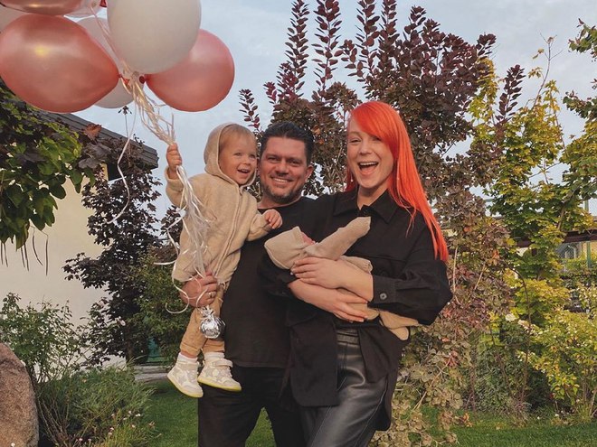 Светлана Тарабарова с семьей