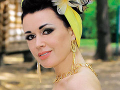 Именинница Анастасия Заворотнюк