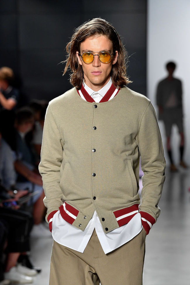 Модні стрижки: довгі