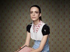 Стейсі Мартін в рекламі дебютного парфуму Miu Miu