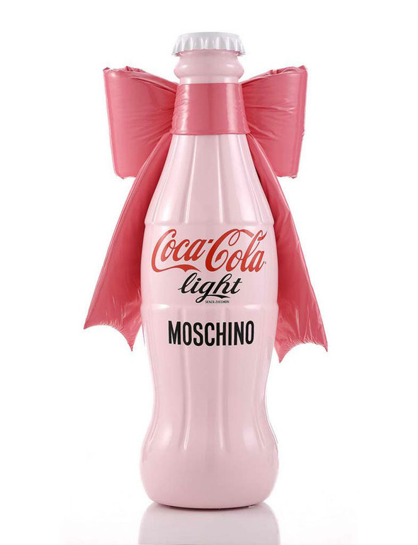 Знаменитые дизайнеры создали коллекцию бутылочек для Coca-Cola (фото ...