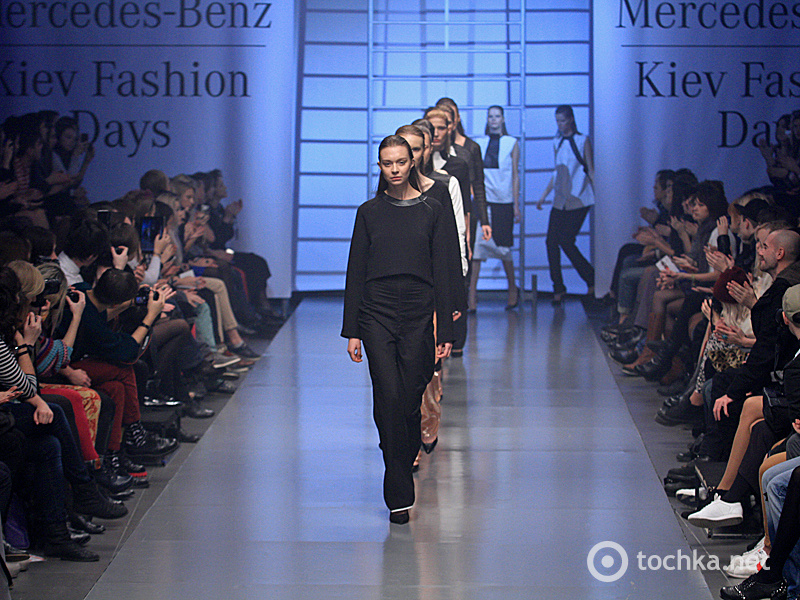 Показ ANTON BELINSKIY