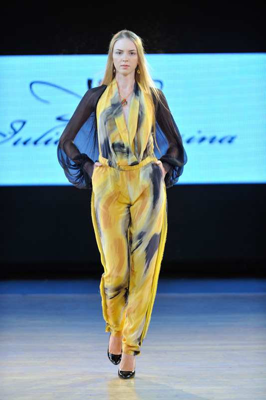 Odessa HOLIDAY FASHION WEEK: Julia AYSINA