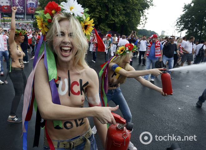 FEMEN в Варшаве 
