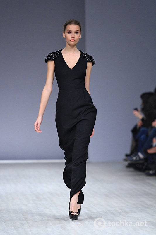 Показ Elena BURBA