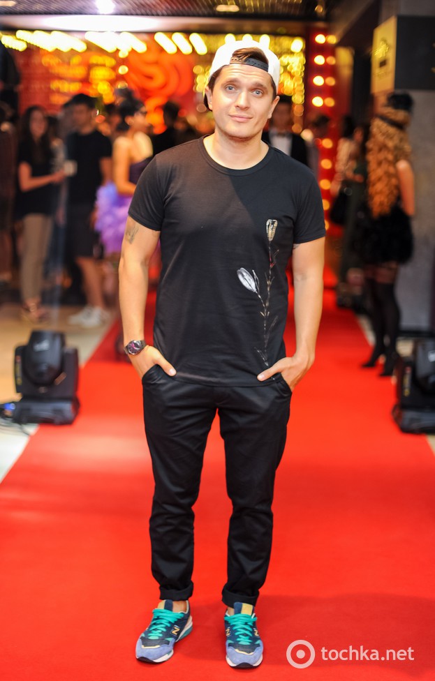 Открытие HITCHCOOK