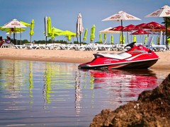 Платні пляжі Києва: Маячок beach club