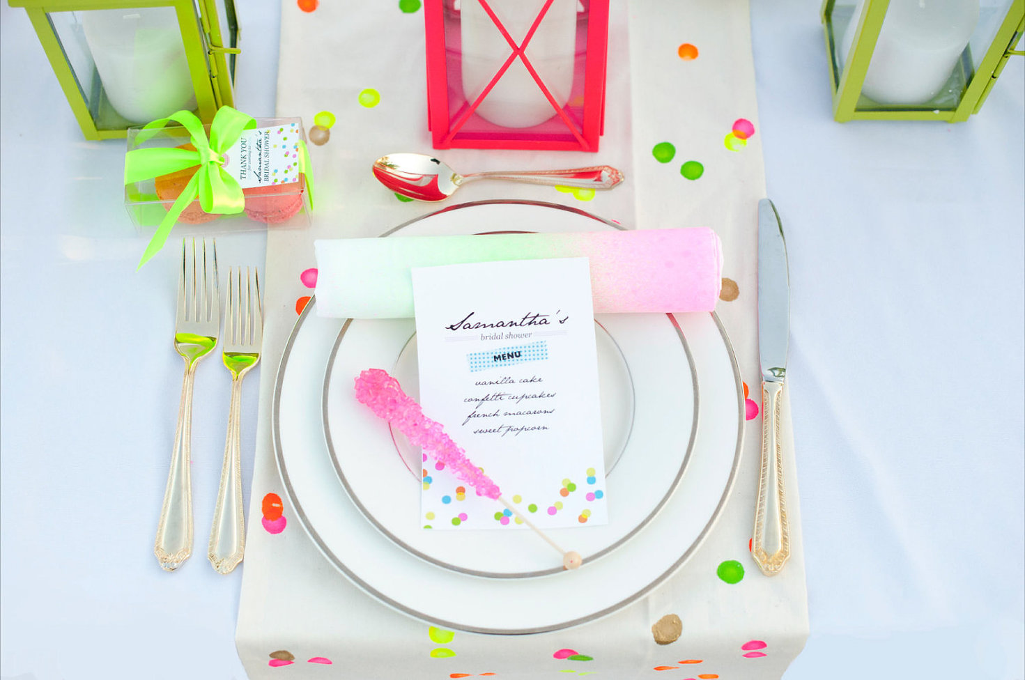 Стильні весільні відтінки: neon