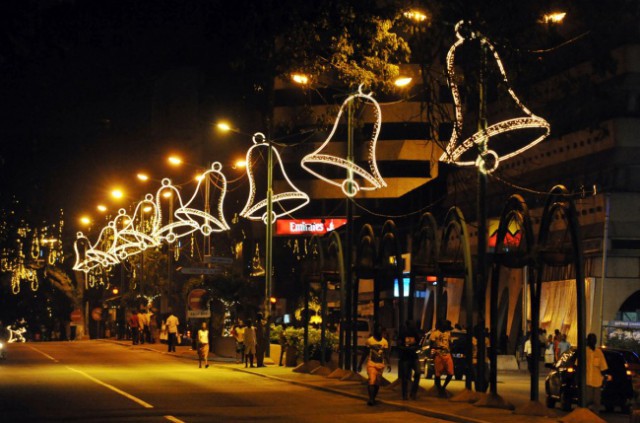 Невероятная праздничная иллюминация в разных городах