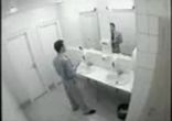 не куріть в туалеті