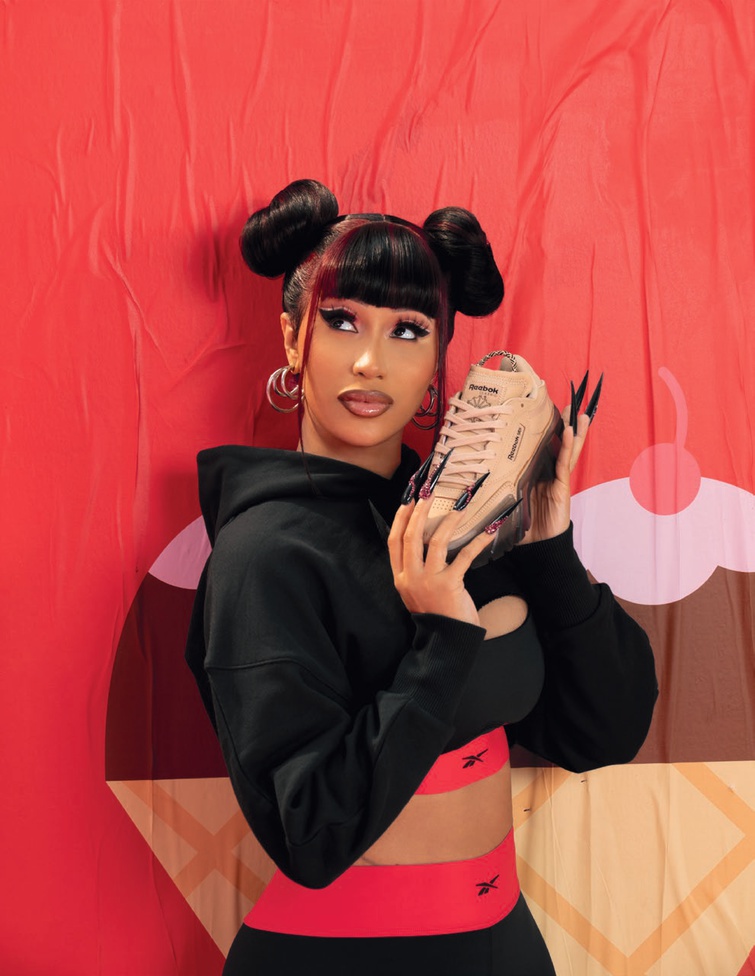 Карди Би и Reebok