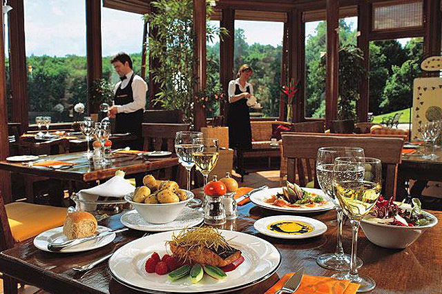 Романтические отели Европы: Dalhousie Castle Hotel and Spa, Edinburgh