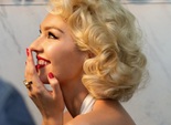 Кендіс Свейнпол приміряла образ Мерилін Монро для Max Factor Кендіс Свейнпол приміряла образ Мерилін Монро для Max Factor