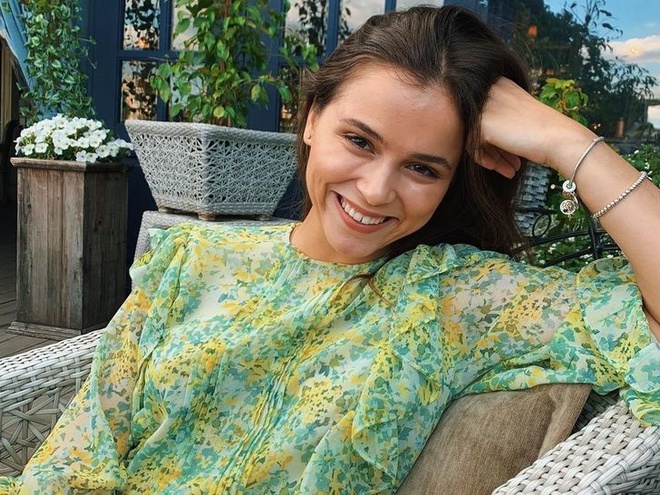 Міла Сивацька натякнула на таємне весілля та показала обранця