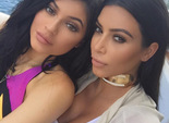Ким Кардашьян и Кайли Дженнер Ким Кардашьян и Кайли Дженнер