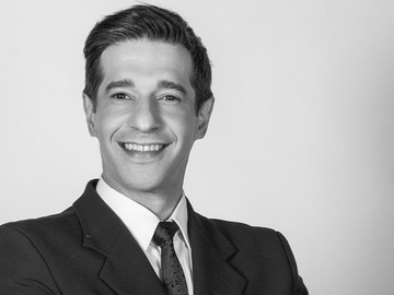 Ексдружина Максима Неліпи звинуватила його брата у махінаціях зі зборами