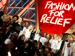 Fashion For Relief від Наомі Кемпбелл