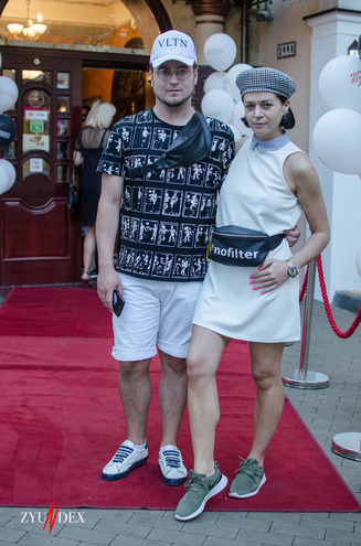 Співачка KUPTSOVA презентувала дебютний альбом гучним концертом на свій день народження