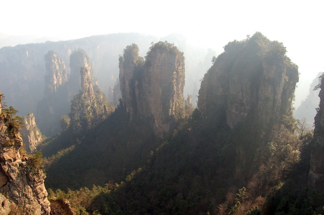 Летающие скалы в китае фото