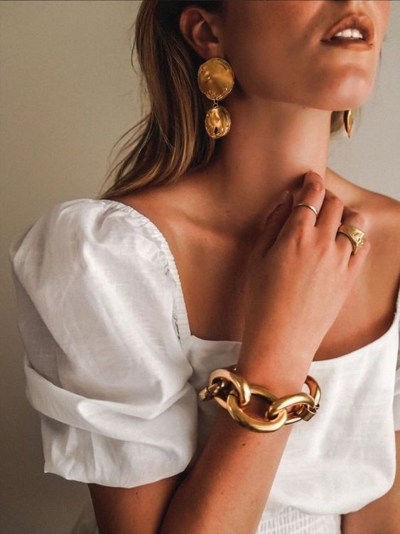 Грубые цепи — модные аксессуары весна-лето