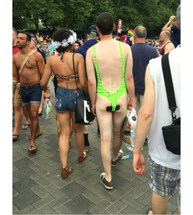 О телефоне можно беспокоиться, он в надёжном месте...