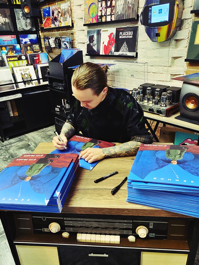 Артем Пивоваров