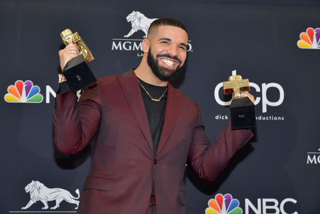 Кращий артист Billboard Music Awards 2019 - Drake