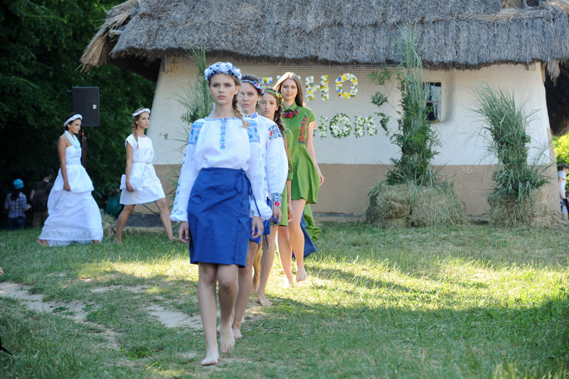 Коллекции Этно-fashion на фестивале «Країна Мрій»: Едельвіка