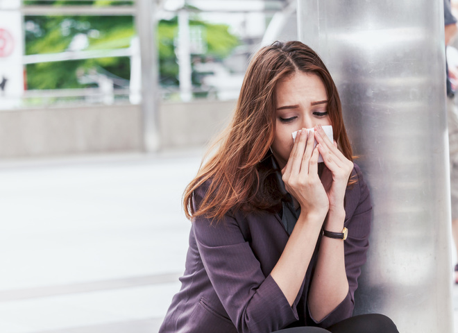 Сезонна алергія: причини, симптоми, як лікувати