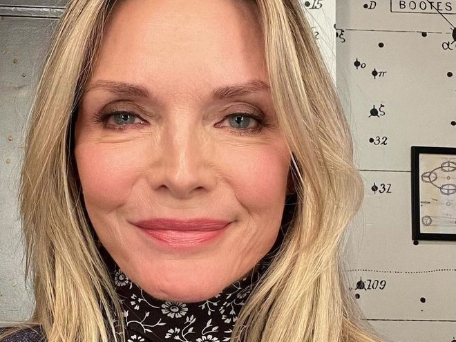 "Принцеса Венери": Мішель Пфайффер показала свою дитячу світлину