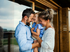 Как говорить с ребенком о разводе: советы психолога