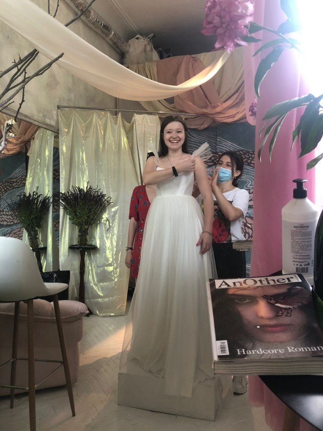 Марія Смолякова у весільній сукні: варіант 3