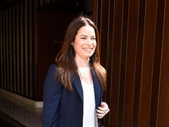 Холли Мэри Комбс