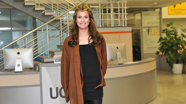 Борис Апрель