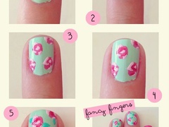 Как нарисовать цветы на ногтях?