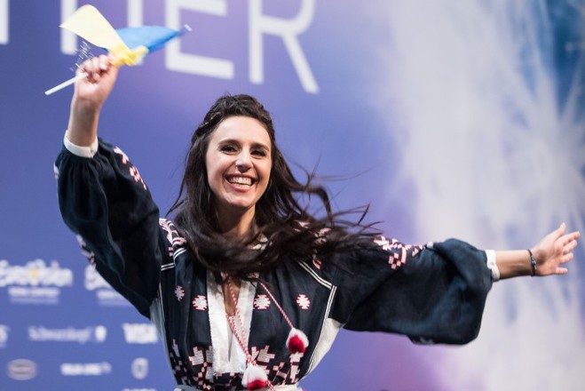 знаменитості в вишиванках