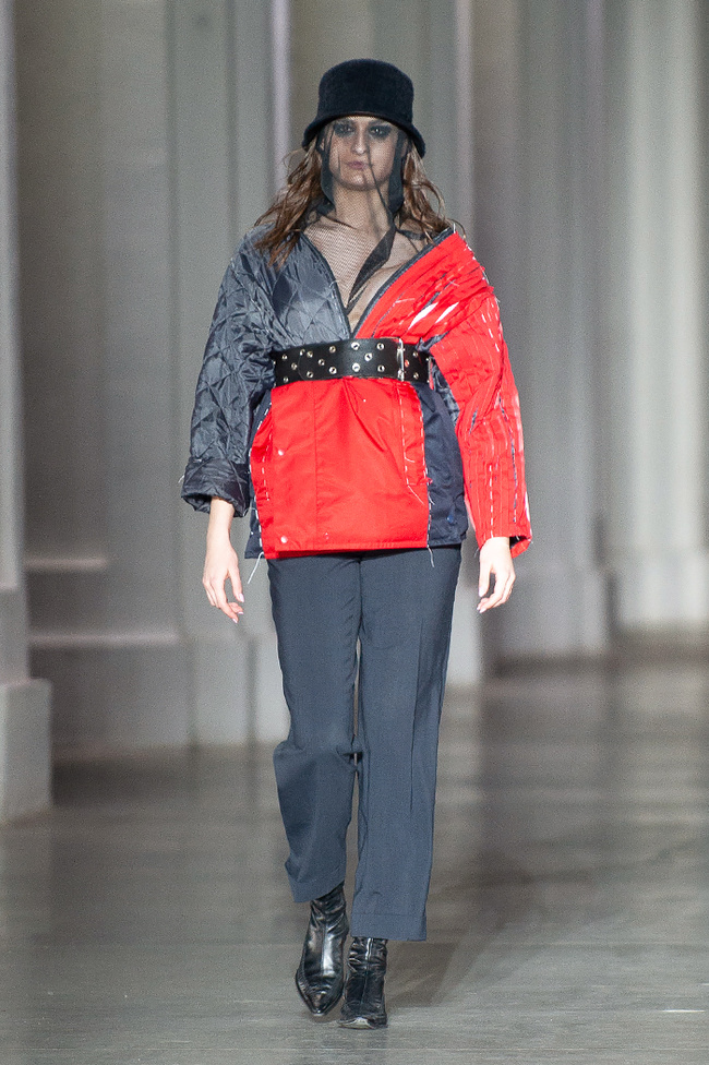 POSTUSHNA Re-Fashion for DHL