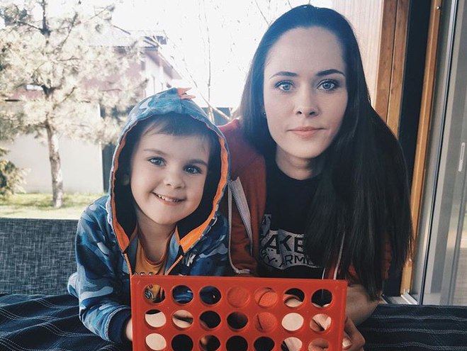 Юлія Саніна з сином
