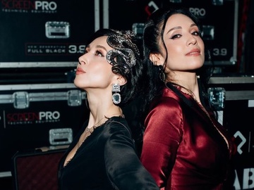 Сестри Завальські з «Алібі» зізналися, в якого співака були закохані в юності