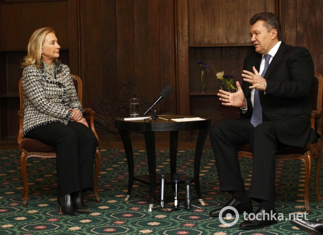 Янукович і Гіларі Клінтон у Мюнхені