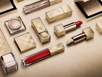 новогодняя коллекция макияжа 2016 от Burberry