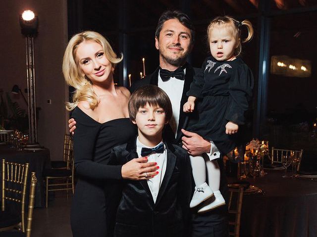 Сергій Притула з дружиною і сином