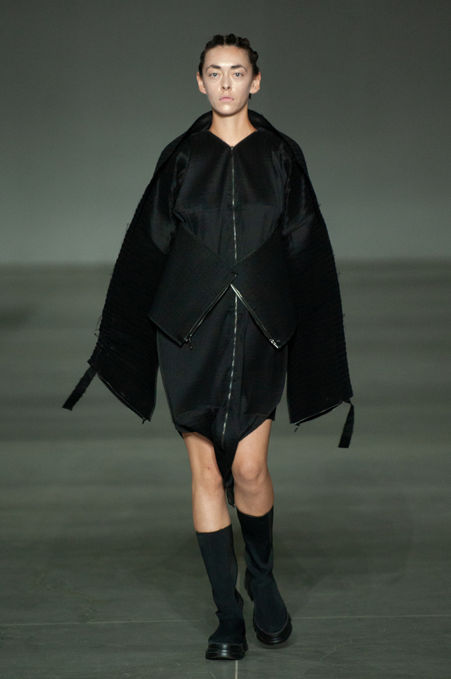 Показ DZHUS на Ukrainian Fashion Week noseason sept 2021