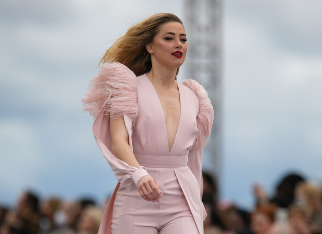 У ексдружини Джонні Деппа Ембер Герд народилися близнюки