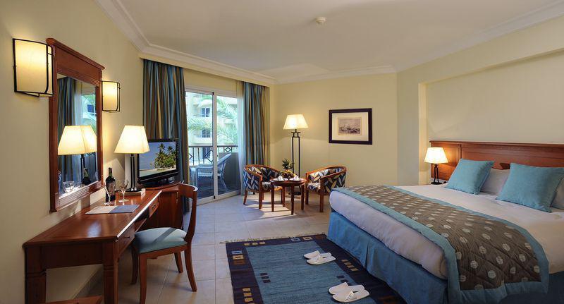 AMWAJ BLUE BEACH RESORT & SPA ABU SOMA 5*