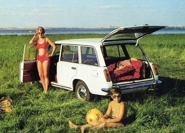 Реклама няшных советских авто